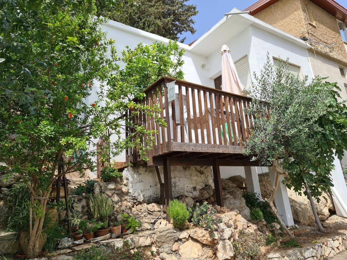 The Artist'S House Overlooking The Bay Of Haifa Exterior photo